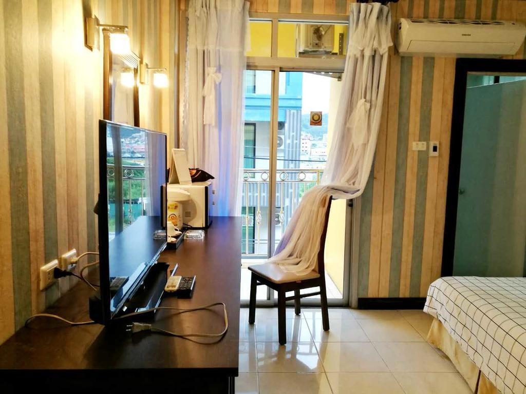 Sea U Honey Hotel Patong Bagian luar foto
